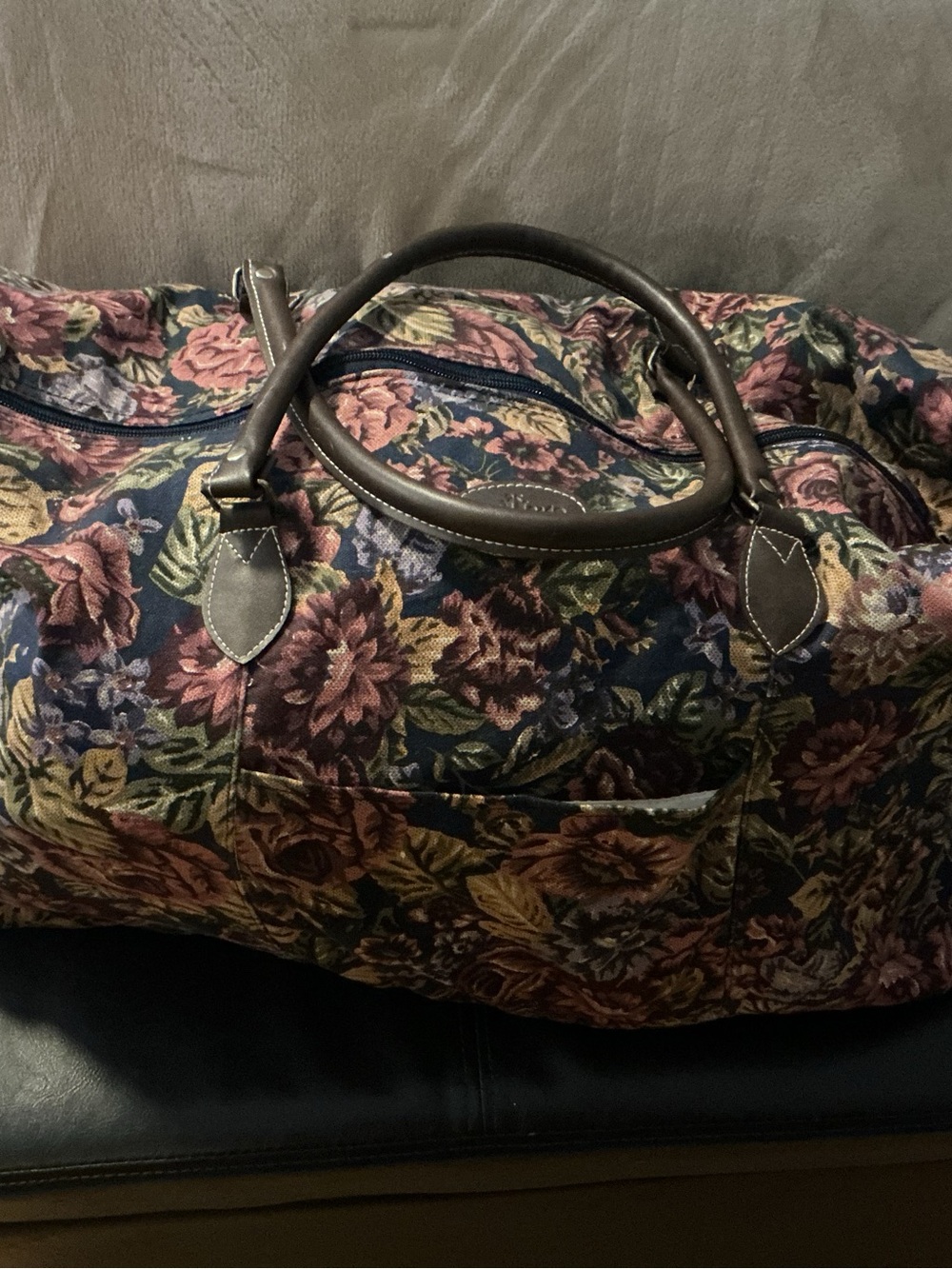 Floral Statement Weekender Bag in Navy and Multicolor 💐🌷🌼🌸